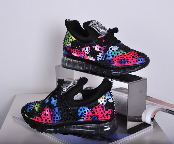 Γυναικεία αθλητικά παπούτσια νέο μοντέλο σε δύο χρώματα