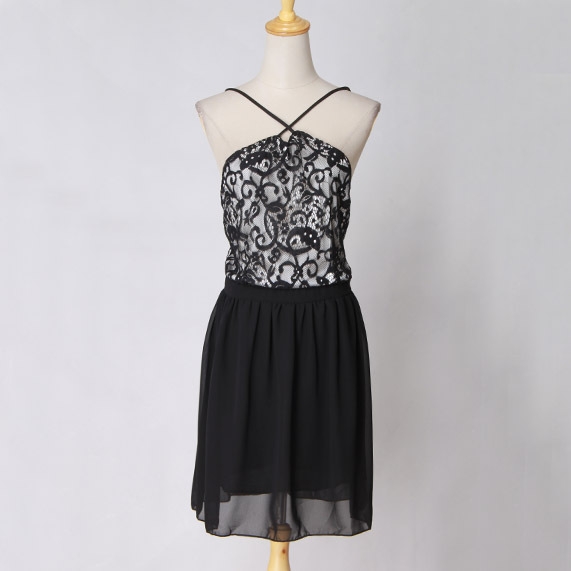 Κυρίες ελαστικό σέξι καλοκαιρινό φόρεμα με γυμνή πλάτη