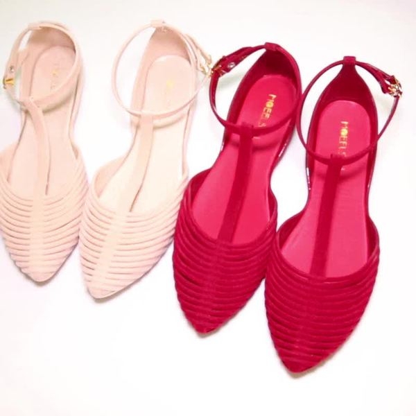 Οι γυναίκες έκλεισε σανδάλια - απότομη, μαύρο, κόκκινο, μοβ, γκρι και μπεζ