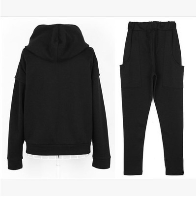 Γυναικεία αθλητική και casual φόρμα σε μαύρο και γκρι χρώμα