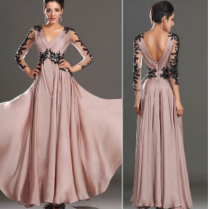 Дамска официална розова лятна дълга рокля с V образно деколте и дантелени ръкави