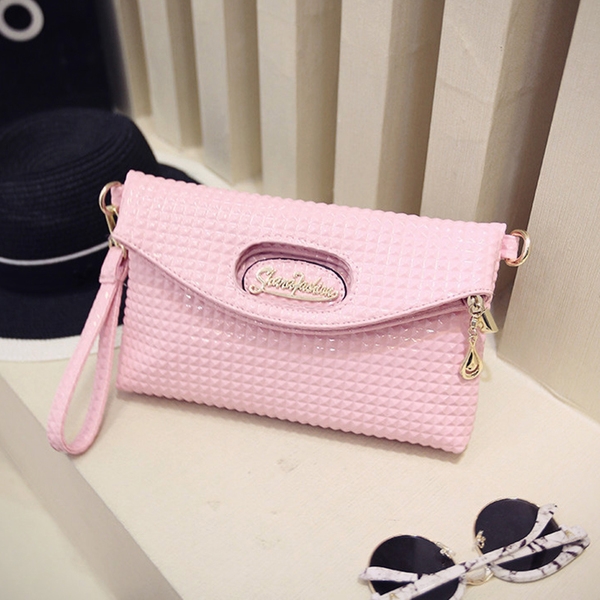 Дамска мини клъч чанта в три цвята - розова, цикламена, черна Хит модел от еко кожа