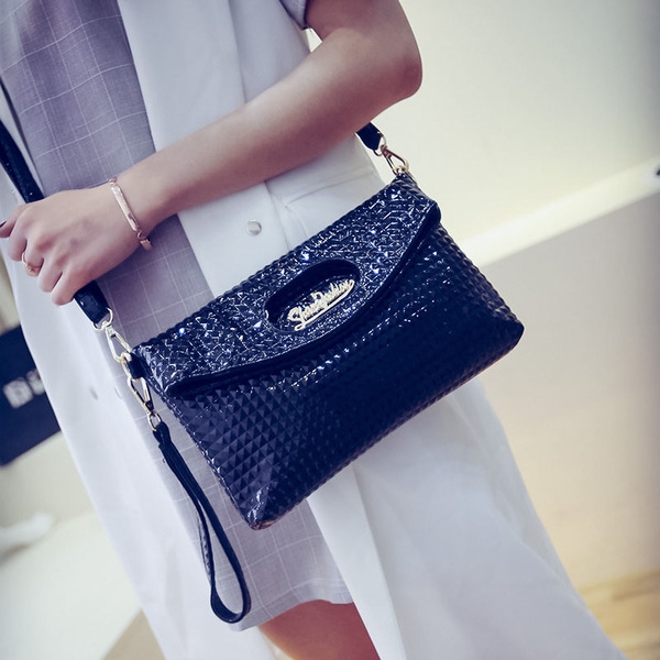 Дамска мини клъч чанта в три цвята - розова, цикламена, черна Хит модел от еко кожа