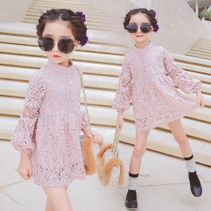 Стилна детска дантелена рокля с 3/4 ръкав, тип поло, в розов и бежов цвят