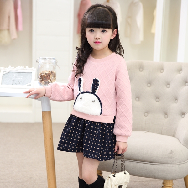 Детски комплект за момичета - блуза и пола, в бял, червен и розов цвят, с бродерия на блузазта