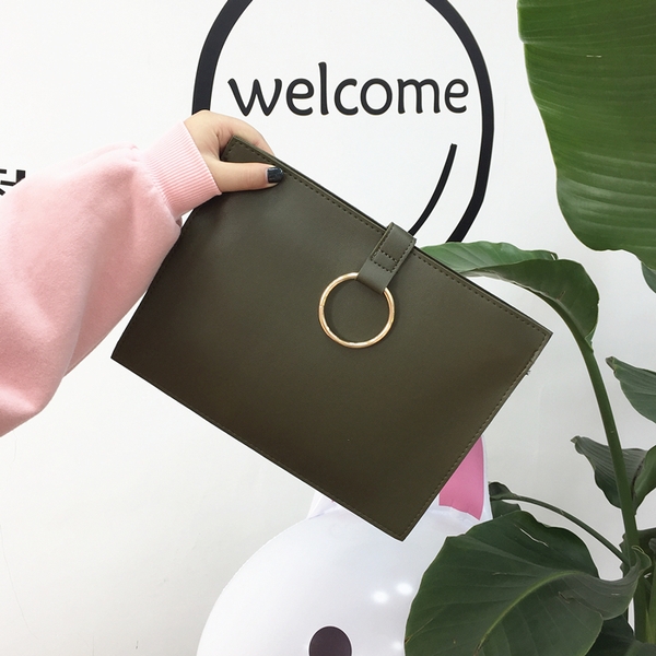 Дамски класически клъч чанти с пръстен три модела черен, кафяв, зелен