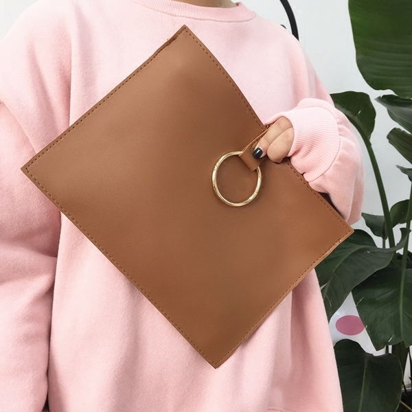 Дамски класически клъч чанти с пръстен три модела черен, кафяв, зелен