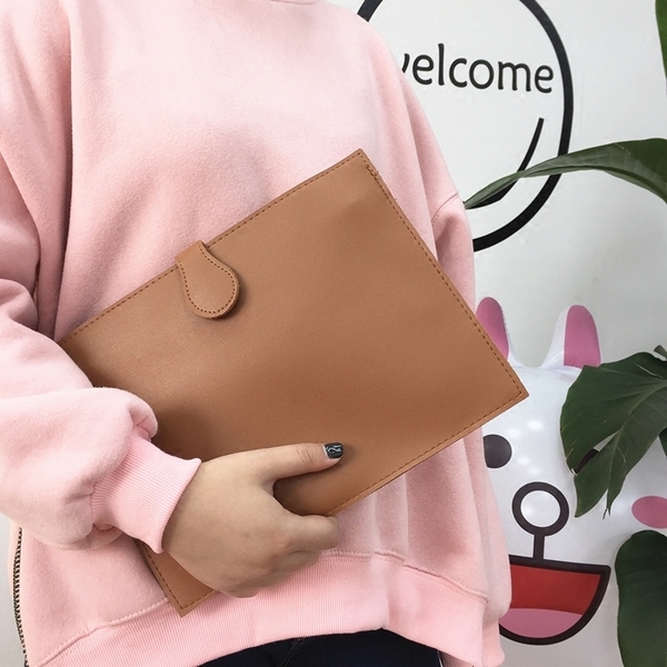 Дамски класически клъч чанти с пръстен три модела черен, кафяв, зелен