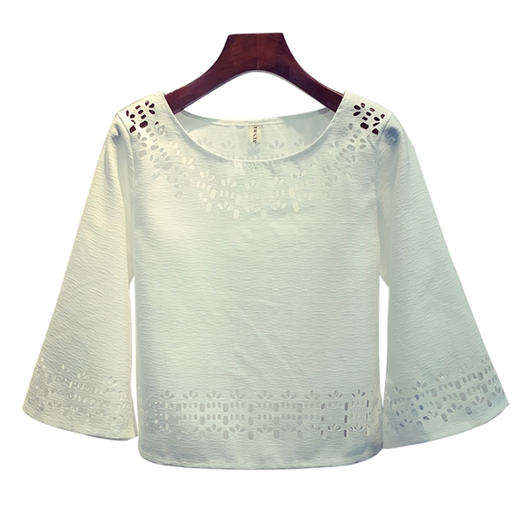 Стилна широка дамска блуза с 3/4 широки ръкави в бял и черен цвят