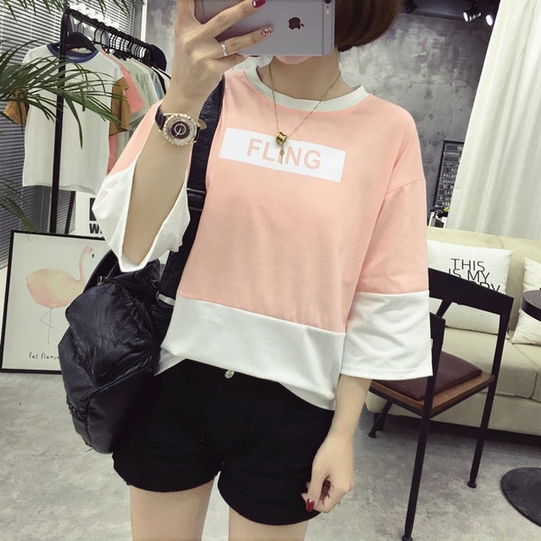 Широка дамска блуза с 3/4 широки ръкави с надпис, в зелен и розов цвят