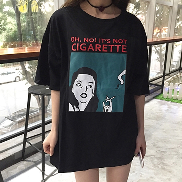 Широка дамска туника с надпис и изображение с 3/4 ръкав в бял, черен и сив цвят