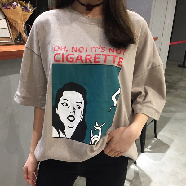 Широка дамска туника с надпис и изображение с 3/4 ръкав в бял, черен и сив цвят