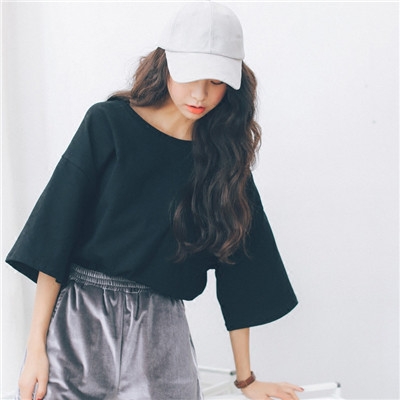 Изчистена дамска туника в няколко цвята