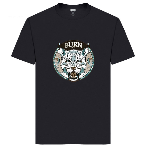 Къс ръкав много модели с различни изображения в бяло и черно