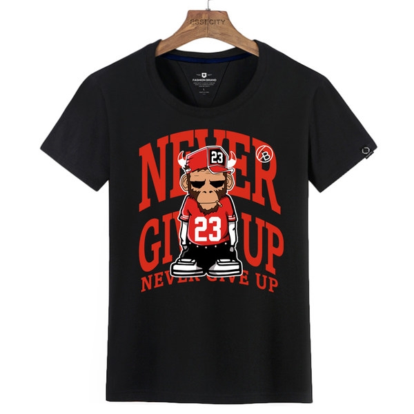 Къс ръкав много модели в различни цветове с разнообразни илюстрации