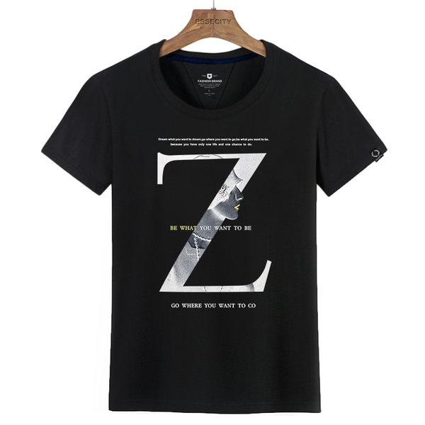 Къс ръкав много модели в различни цветове с разнообразни илюстрации