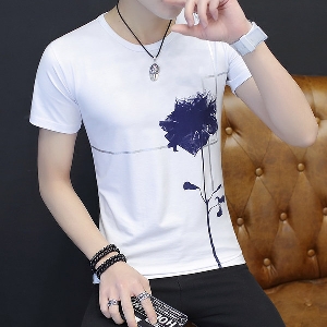 Тънка тениска с къс ръкав разнообразни модели в черно и бяло