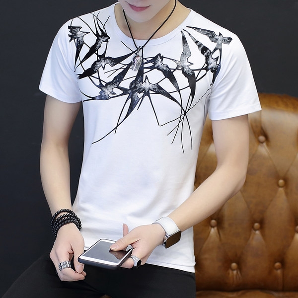 Тънка тениска с къс ръкав разнообразни модели в черно и бяло