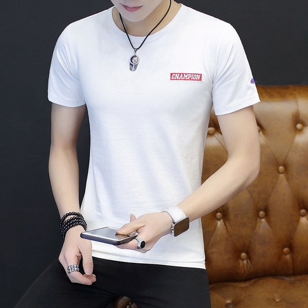 Тънка тениска с къс ръкав разнообразни модели в черно и бяло