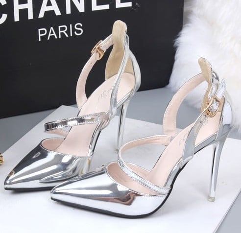 Дамски лачени сандали с ток сребристи златисти и черни 