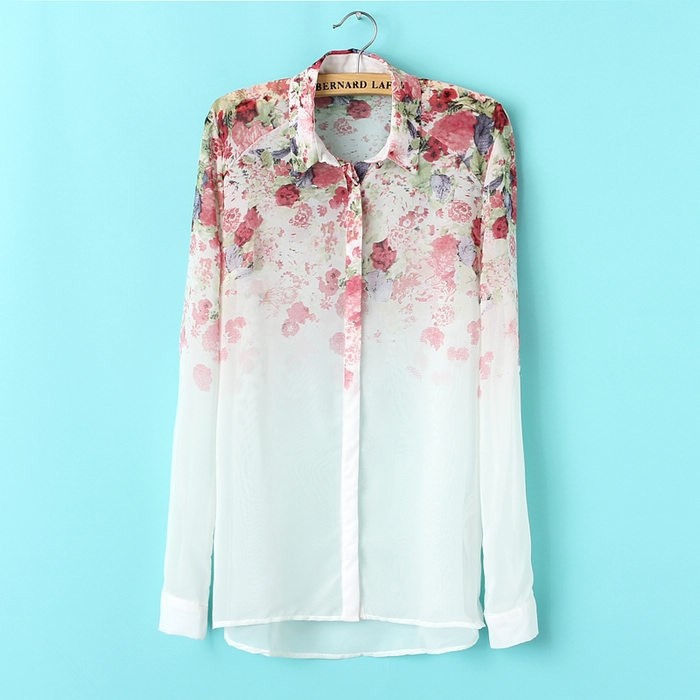 Риза с флорални мотиви