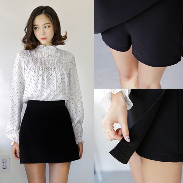 Стилна пола-панталон в черно и в бяло