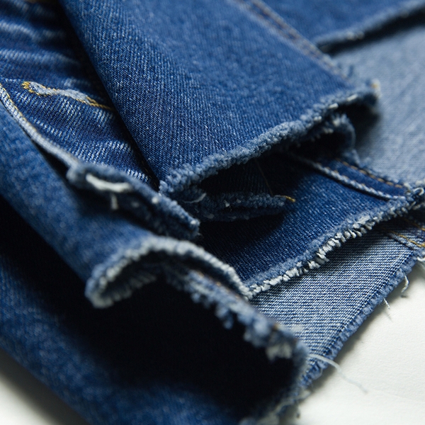 Κομψή κοντή φούστα τζιν