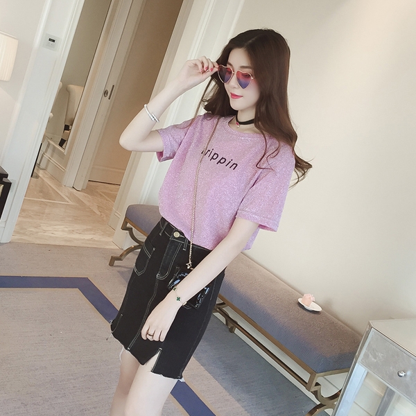 Дамска тениска с надпис `Trippin` в златист, сребрист, зелен и розов цвят