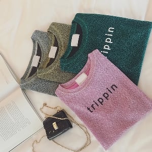 Κυρίες T-shirt «Trippin» σε χρυσό, ασημί, πράσινο και ροζ