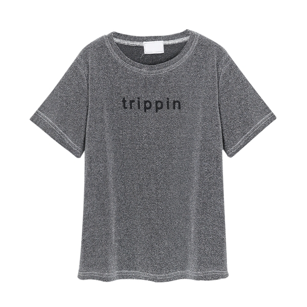 Дамска тениска с надпис `Trippin` в златист, сребрист, зелен и розов цвят