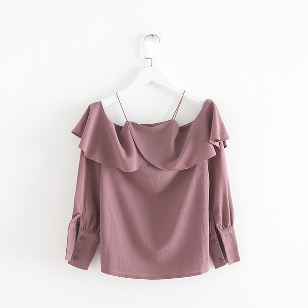 μπλούζα κομψές κυρίες με μακριά φαρδιά μανίκια και γυμνά ώμους