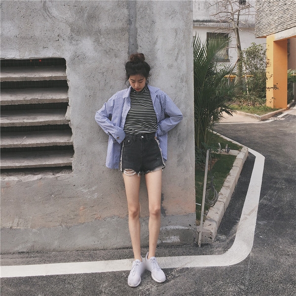 Черни и сини пролетно-летни дамски къси дънкови панталони