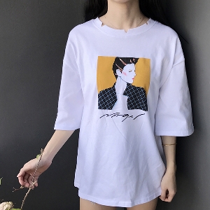 μακρύ T-shirt σύγχρονες γυναίκες με απλικέ σε δύο χρώματα