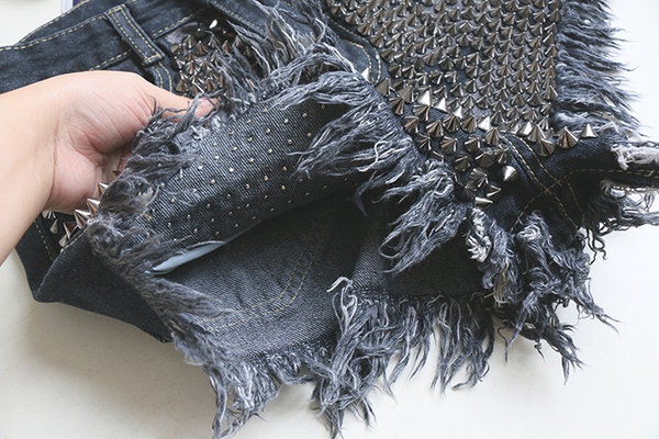 παντελόνι τζιν Σύντομη κυρίες με καρφιά και κρόσσια