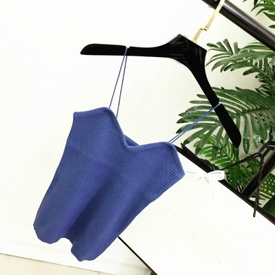 Дамски летен потник с тънки презрамки - различни цветове и модели