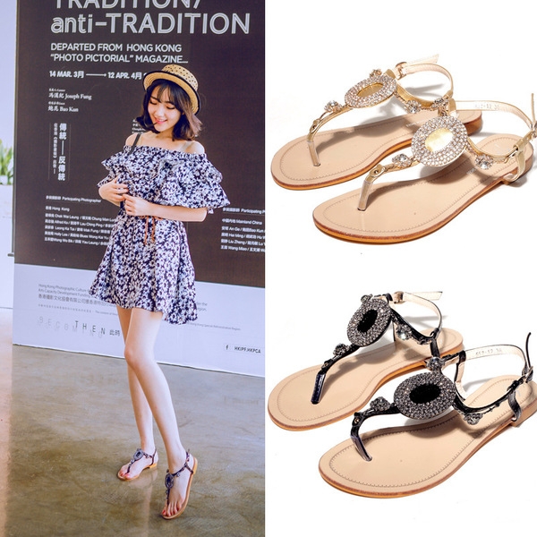 Дамски ежедневни сандали с камъни златисти и черни