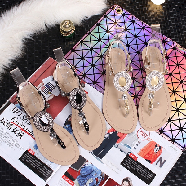 Дамски ежедневни сандали с камъни златисти и черни