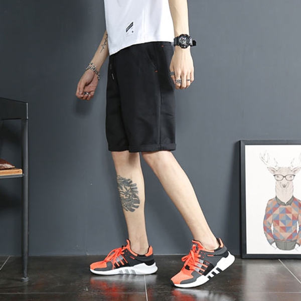 Καλοκαίρι λεπτό σορτς για άνδρες και μαύρο μοτίβο καμουφλάζ