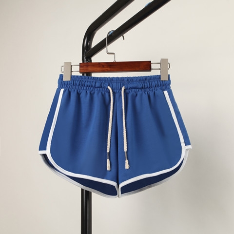 Οι γυναίκες σύντομο αθλητικό παντελόνι βαμβάκι