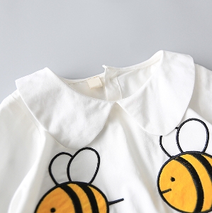 Детска бяла ежедневна пролетна рокля с пчелички
