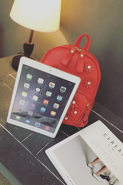 Дамска сладка малка раница кожена на цветя 