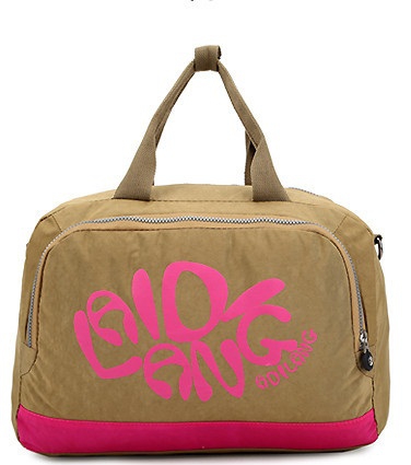 Дамски пътни  чанти 7 модела 