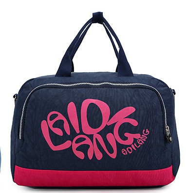 Дамски пътни  чанти 7 модела 