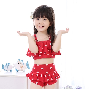 Детски бански за момичета от две части червени, сини, розови и жълти със сърчица или точки разнообразни размери