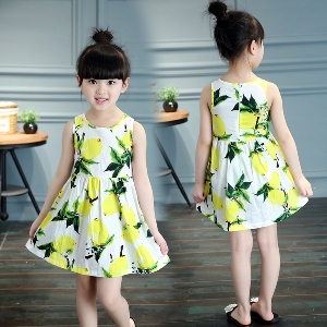 Детски рокли за момичета в пет свежи модела с флорални мотиви, сърца и цветенца топ модели