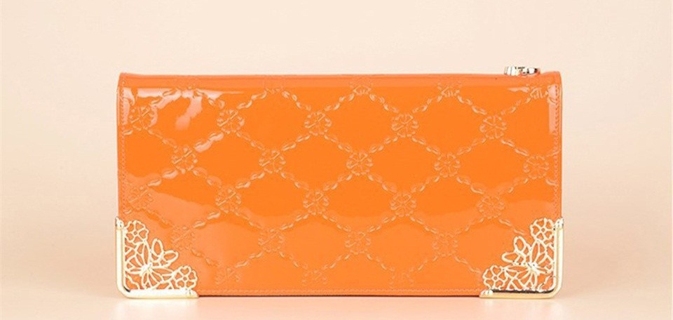 Дамски портфейли