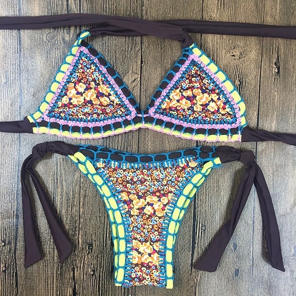 Дамски бански костюм с триъгълна горна част: 5 цвята