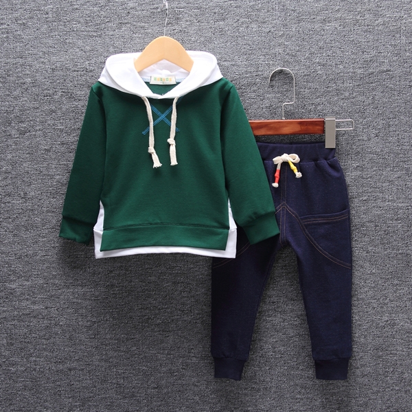 Детски пролетен и есенен комплект за момчета анцуг от две части еластичен панталон и пуловер - жълт и тъмнозелен