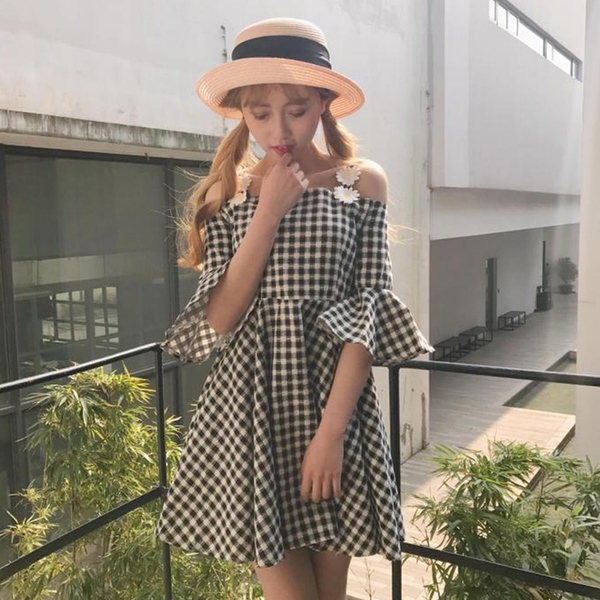 Дамска лятна къса карирана рокля: Червена и Черна