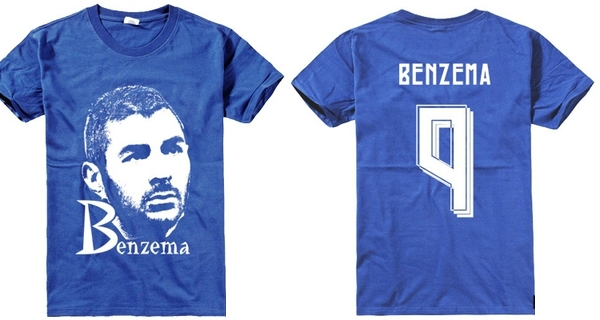 Фен тениски на кралския клуб Реал Мадрид и неговите звезди Роналдо, Гарет Бейл и Родригес